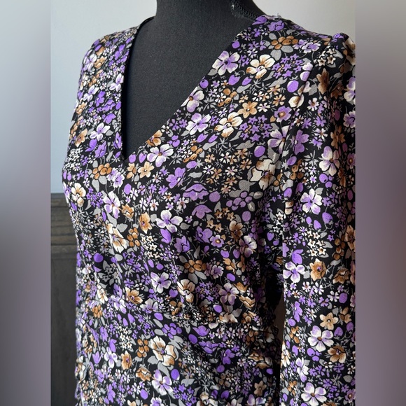 Vero Moda v-neck long sleeve black and purple floral ruched dress nwt small - Picture 3 of 10